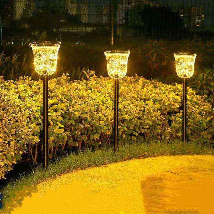 Decorative Solar Garden Light with 60lm/w Luminous Efficiency and 50000 Charging Time