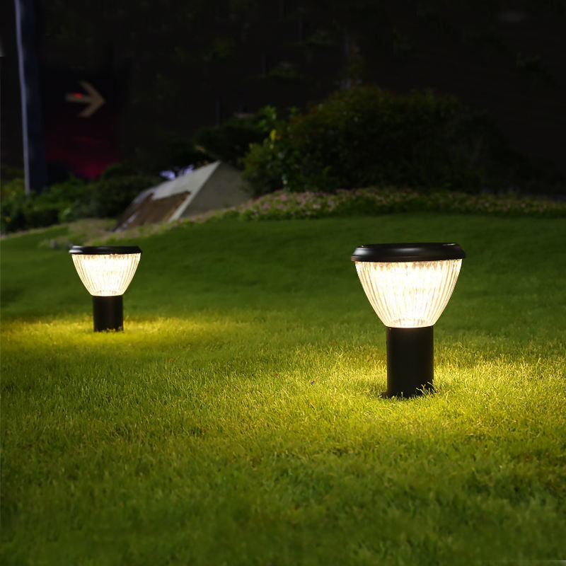 Solar Garden Lights Pillar Gate LED Light for Garden Landscape Courtyard Decoration