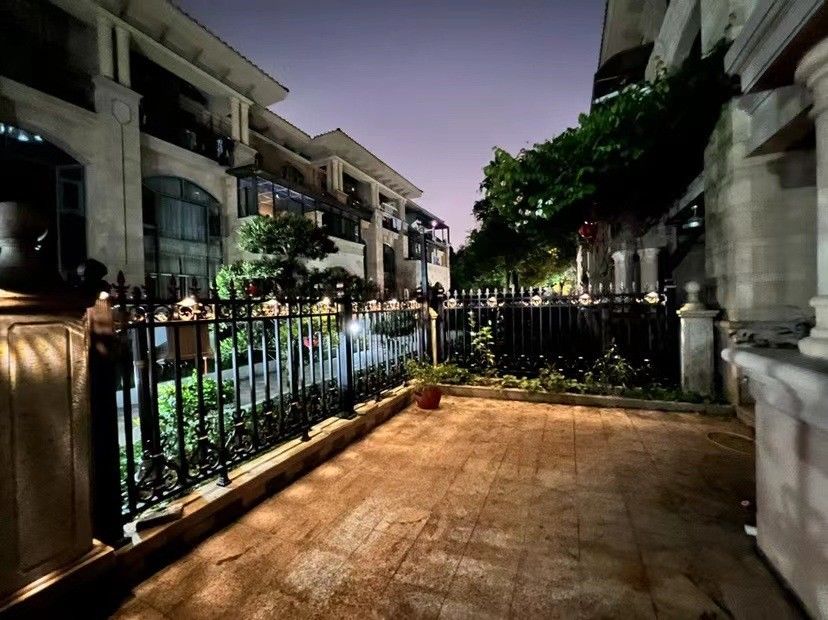 1.2V Input Voltage Outdoor LED Solar Power Stair Step Lamp for Garden Wall Lighting