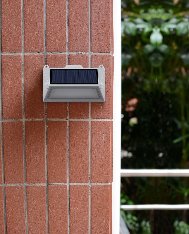 Solar Power Supply 18leds Motion Sensor Wall Light for Outdoor Security and Durability
