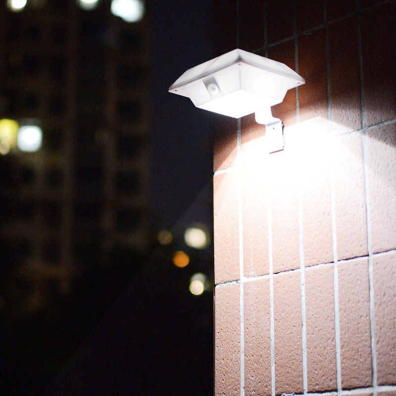 Long-Lasting Waterproof Solar Fence Lights Outdoor Auto On/Off Dusk to Dawn Post Lights