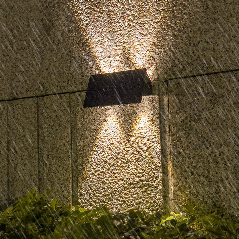 2800-3200K Color Temperature Solar Wall Lights for Outdoor Villa Courtyard Decoration