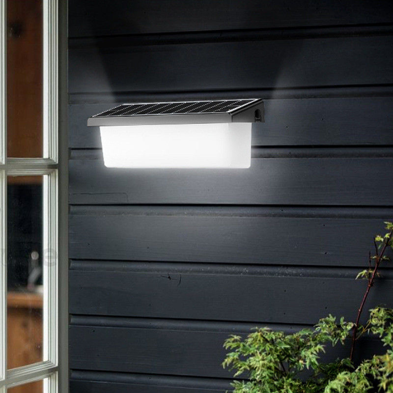 Villa Hotel Outdoor Garden Solar LED Wall Light with Motion Sensor and Remote Control