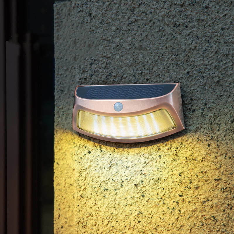 IP65 Outdoor Solar Waterproof Garden Decoration Smiley Lamp with Human Body Induction