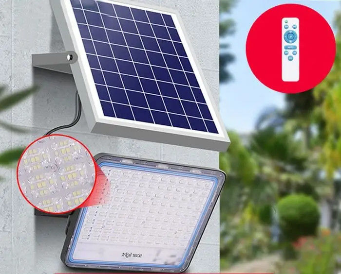 2- Durable Aluminum Lamp Body Solar Flood Light with High Brightness and IP65 Waterproof