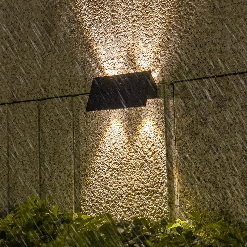 IP54 Waterproof Decorative Outdoor Led Solar Wall Light for Balcony Stair Patio Spot Light